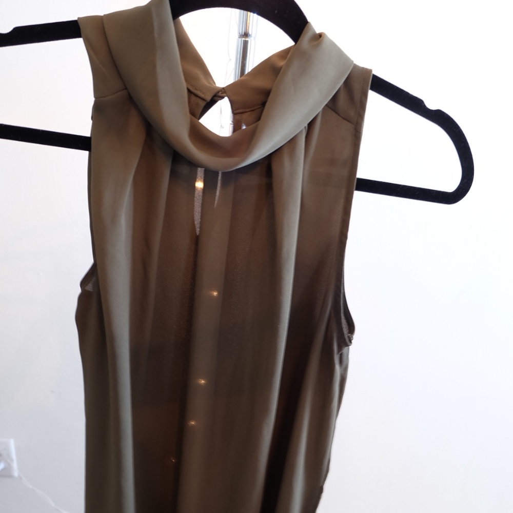 WhoWhatWear Sleeveless Blouse